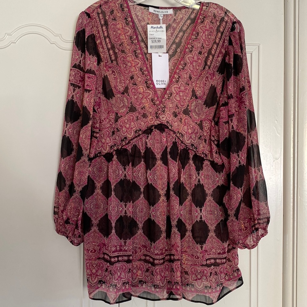NWT Rose & Olive top